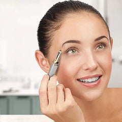 2-in-1 Eyebrow Razor